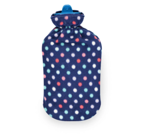 2-liter hot water bottle with a wool cover for comfort and warmth.